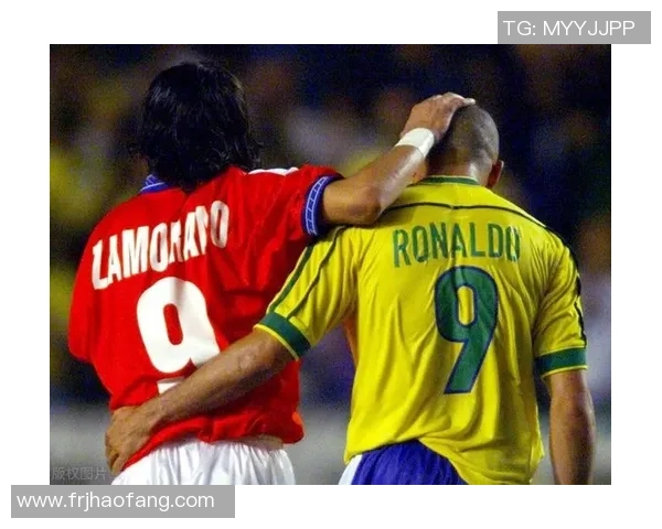 早年间那些令人难忘的足球明星们及其辉煌成就回顾